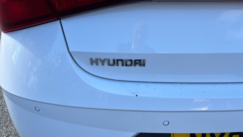 Hyundai i20 1.0T GDi 48V MHD SE Connect 5dr Petrol Hatchback